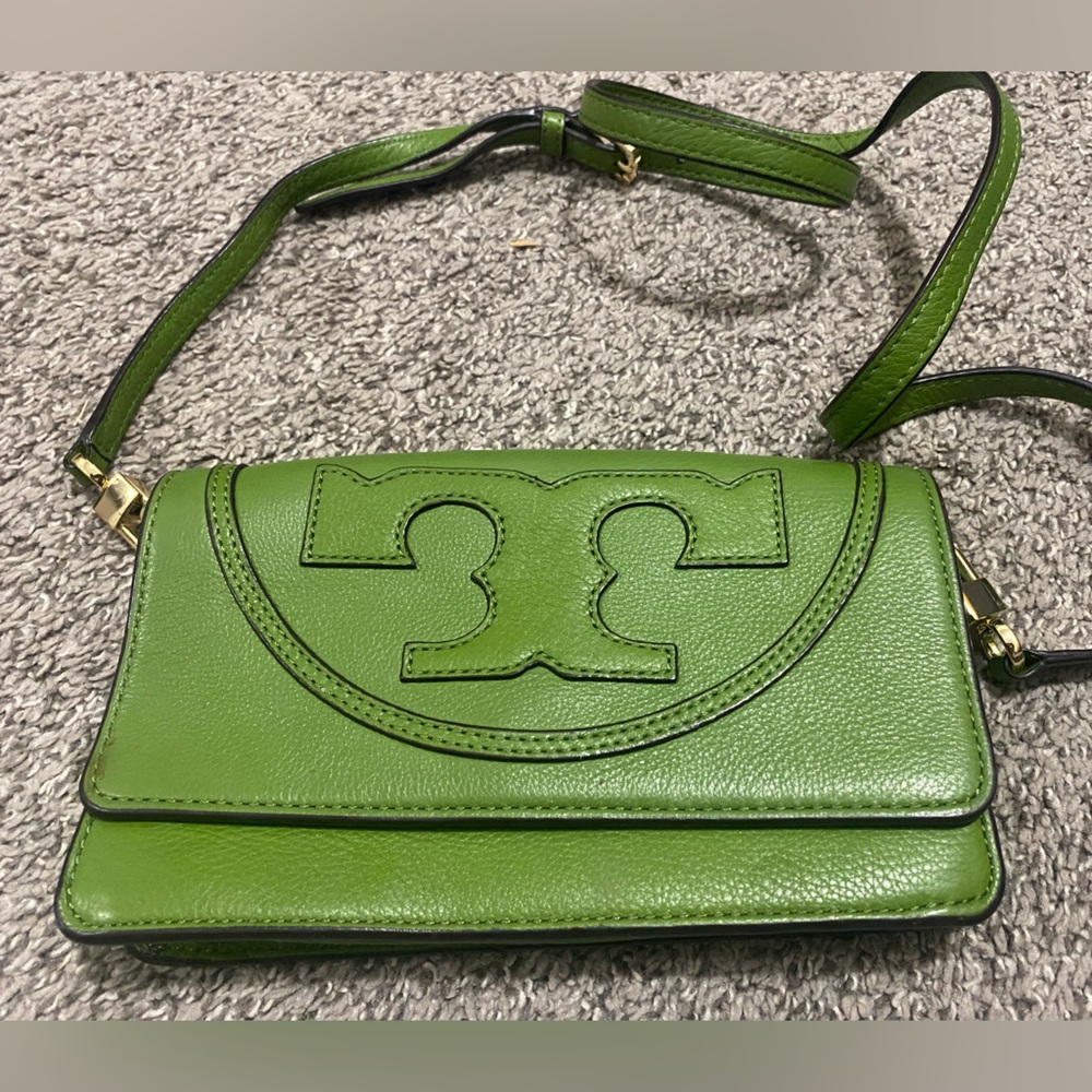 Tory Burch Pebbled Leather Retro Lime Green Logo Crossbody Foldover Purse Bag - Picture 2 of 8